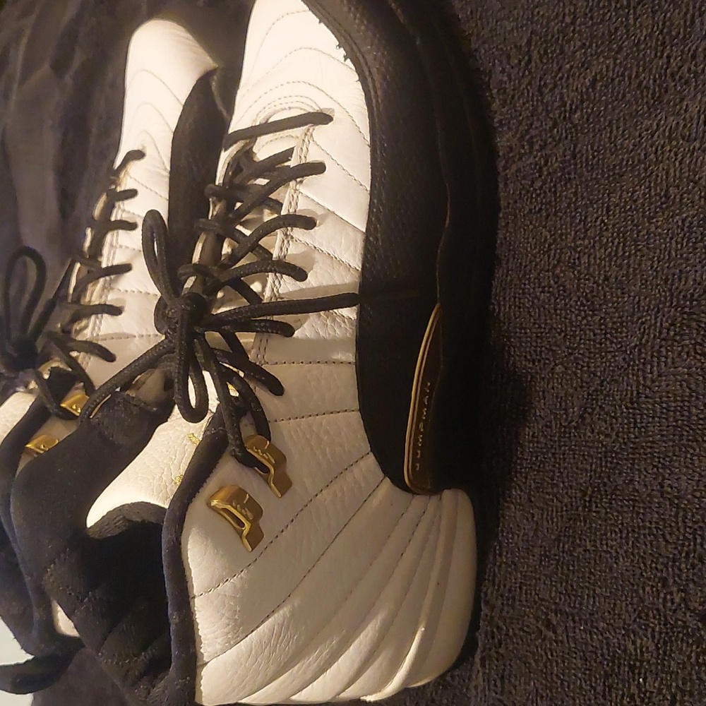 Nike Air Jordan 12 Retro 'Royalty Taxi' - Picture 3 of 4